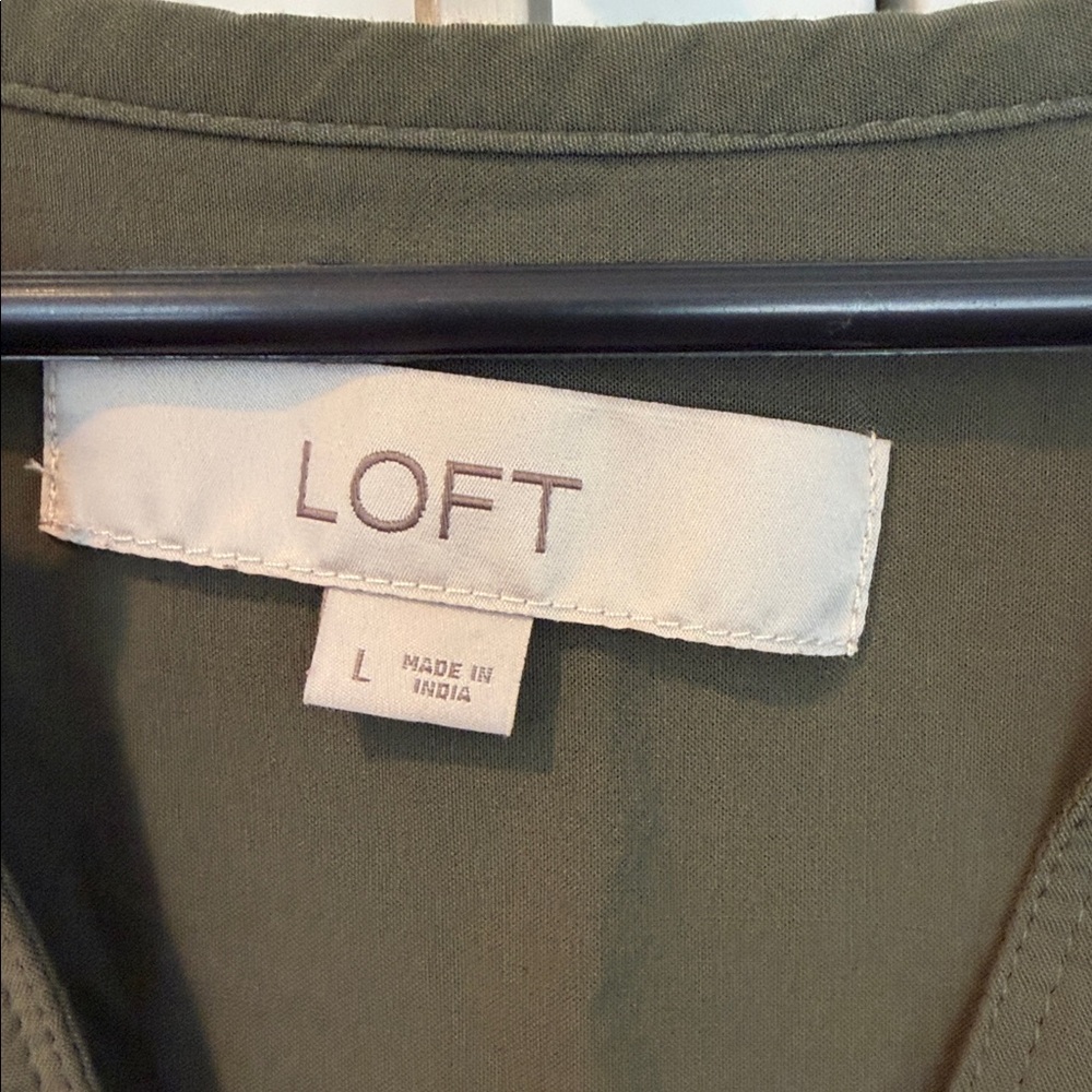 LOFT Olive Green Sleeveless V-Neck Blouse - Picture 3 of 5